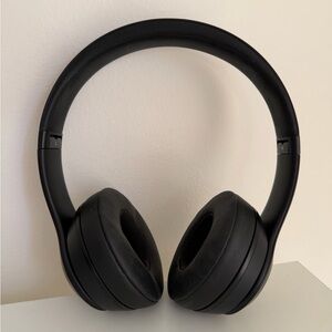 Beats Solo 3 Headphones